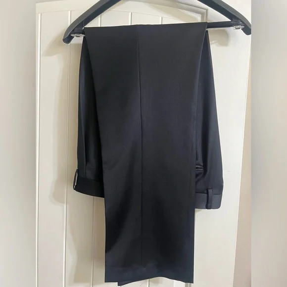 Elegant Velvet Indochino Men’s Tuxedo